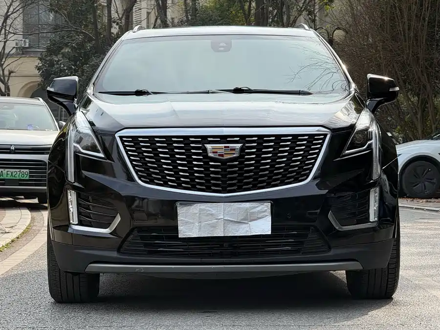 Cadillac XT5 2022 Бензин
