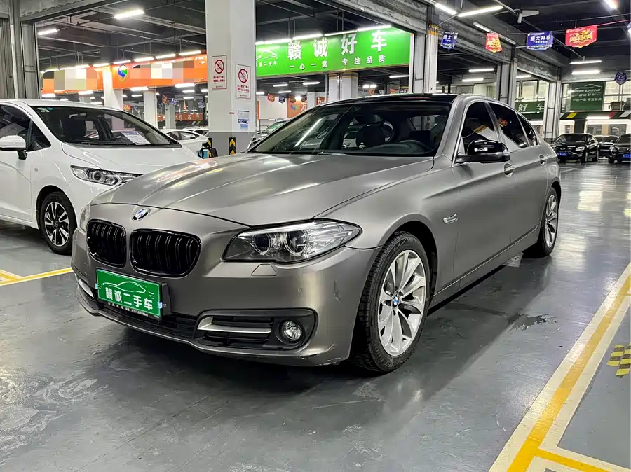 BMW 5 Series 2016 Бензин
