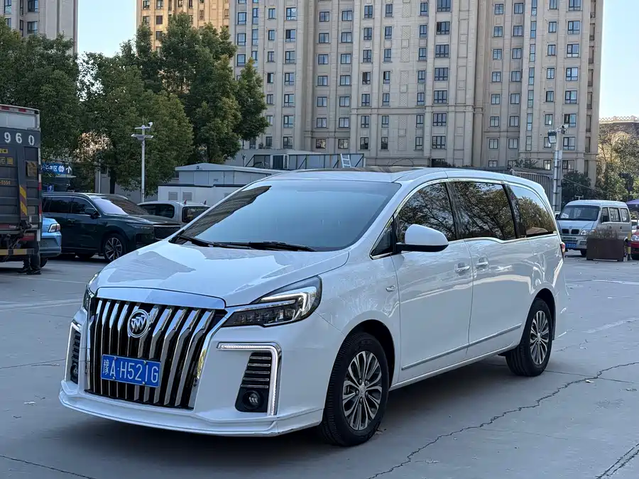 Buick GL8 2022 Бензин