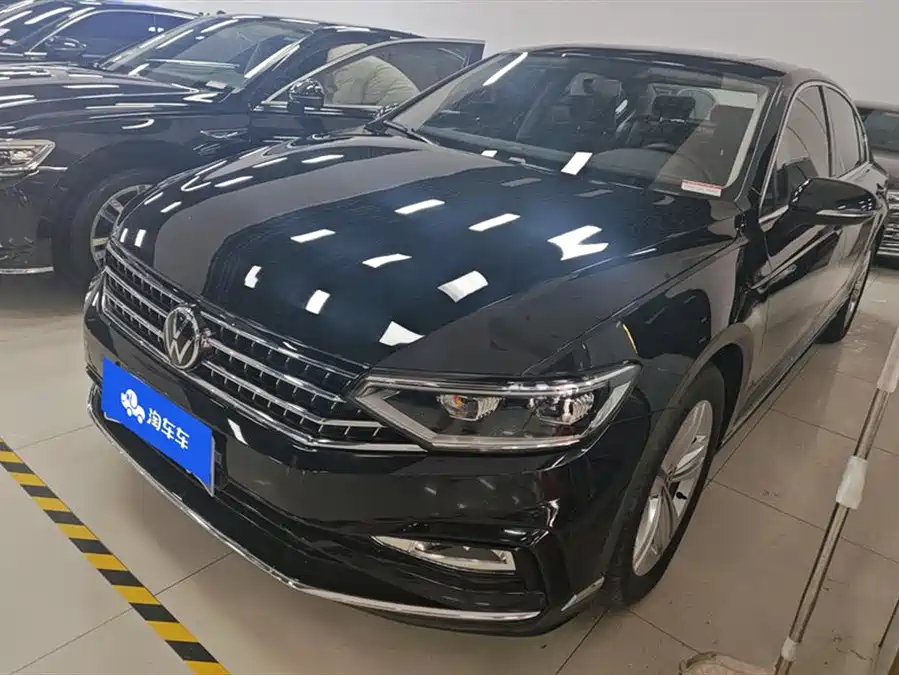 Volkswagen Magotan 2025 Бензин