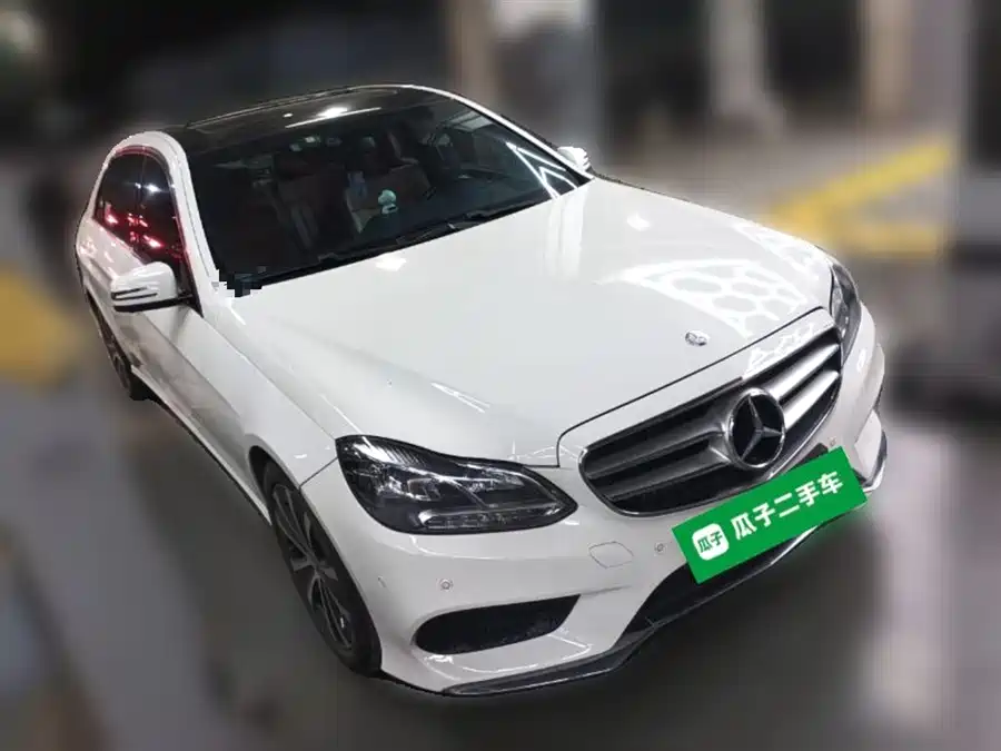 Mercedes-Benz E-Class 2015 Бензин