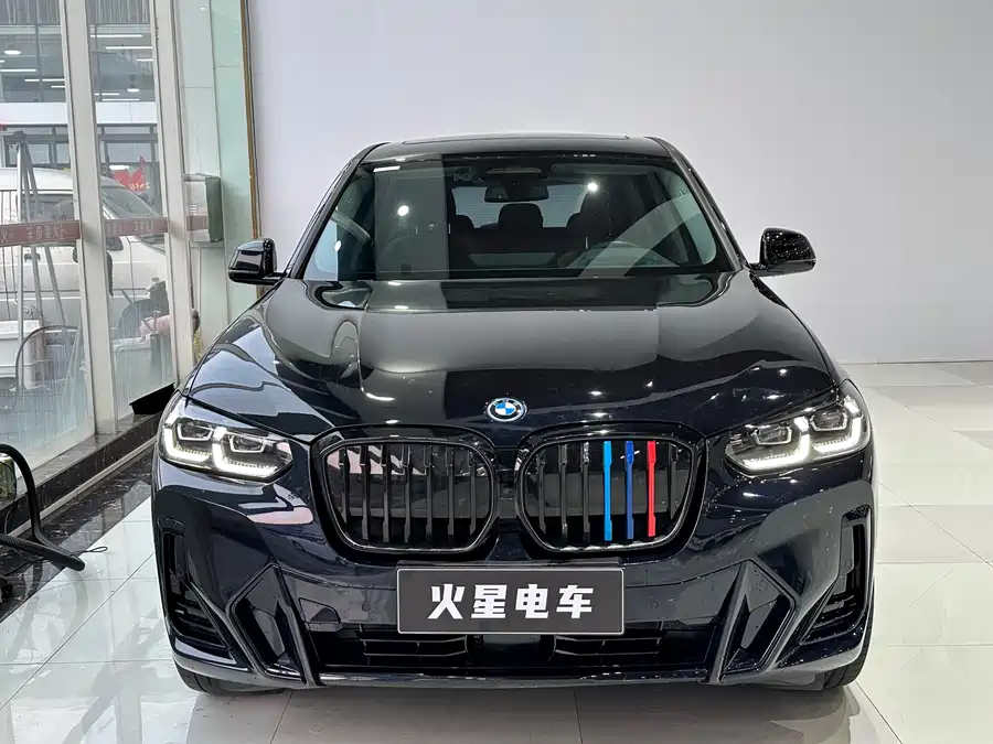 BMW iX3 2024 Электрический