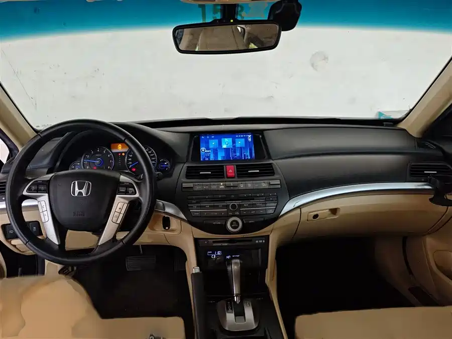 Honda Crosstour 2014 Бензин