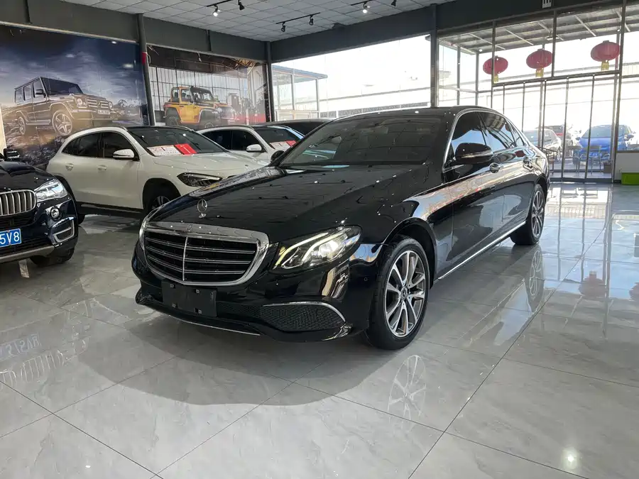 Mercedes-Benz E-Class 2016 Бензин