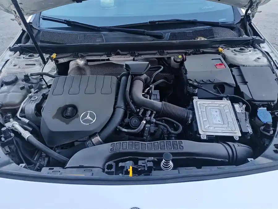 Mercedes-Benz A-Class 2019 Бензин