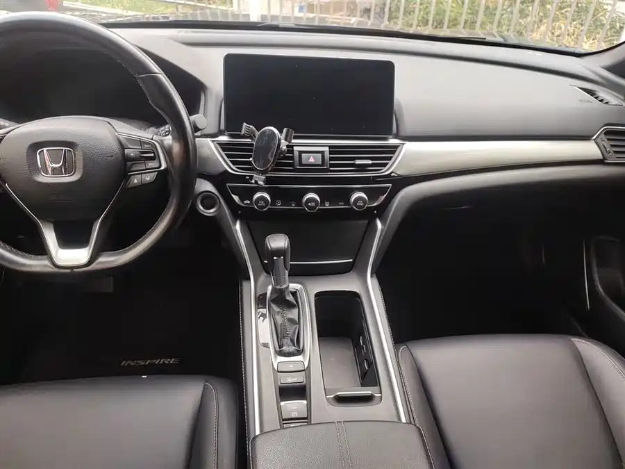 Honda Inspire 2021 Бензин