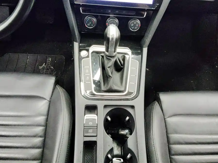 Volkswagen Magotan 2018 Бензин