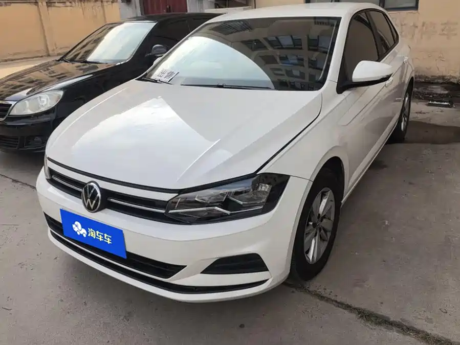 Volkswagen Polo 2023 Бензин
