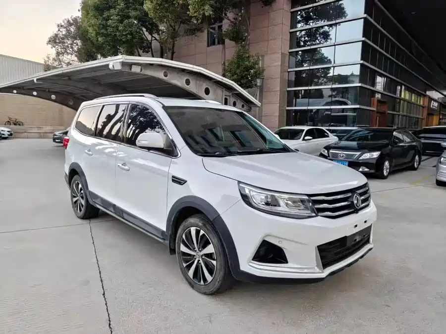 Dongfeng Forthing Jingyi X6 2018 Бензин