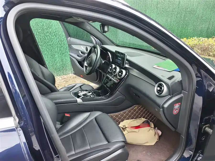 Mercedes-Benz GLC 2017 Бензин