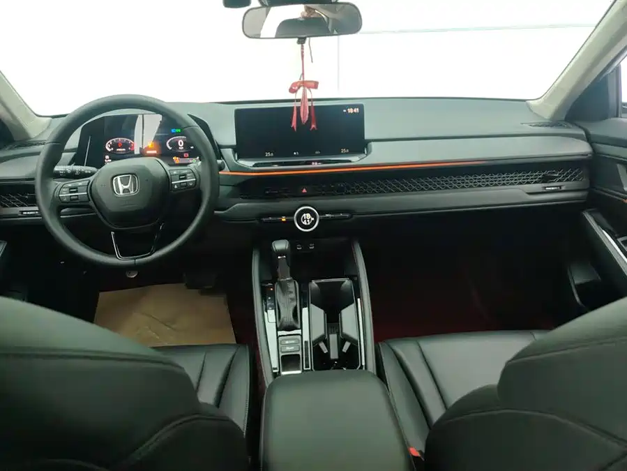 Honda Accord 2024 Бензин