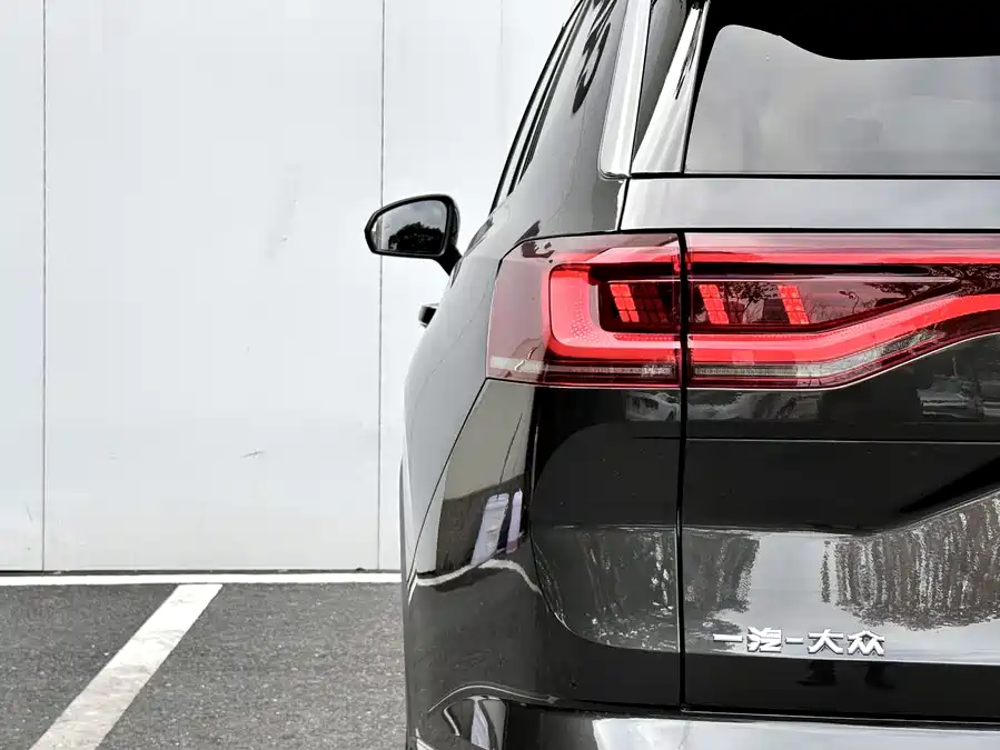 Volkswagen Talagon 2023 Бензин