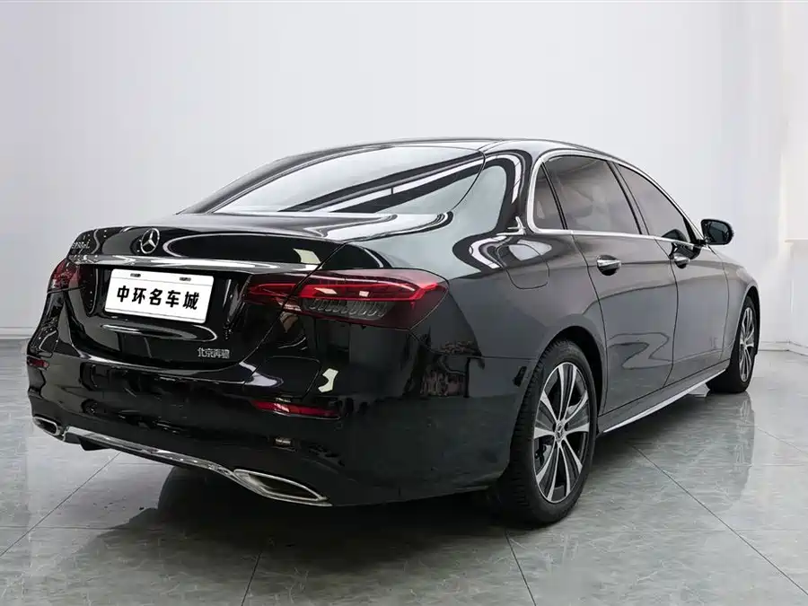 Mercedes-Benz E-Class EV 2022 Подключаемый гибрид