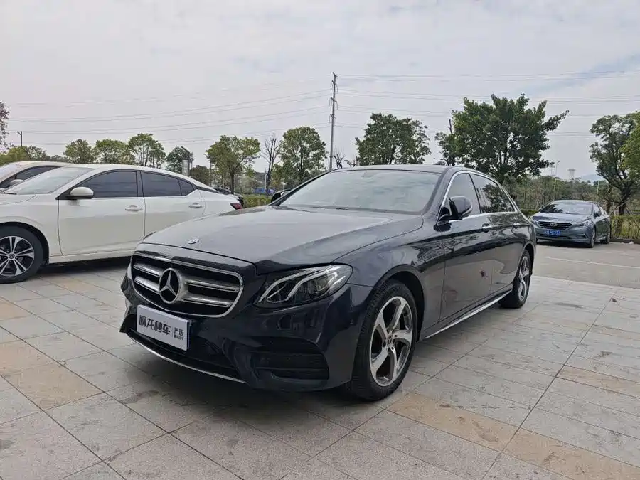 Mercedes-Benz E-Class 2019 Бензин