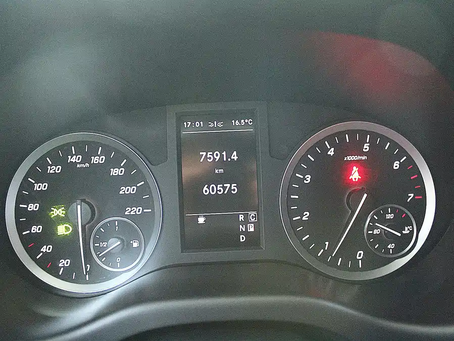 Mercedes-Benz Vito 2022 Бензин