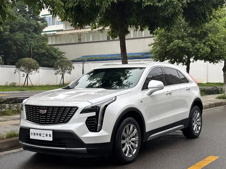 Cadillac XT4 2020 Бензин