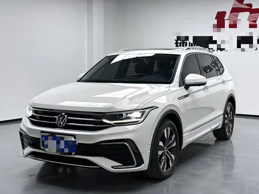 Volkswagen Tiguan L 2022 Бензин