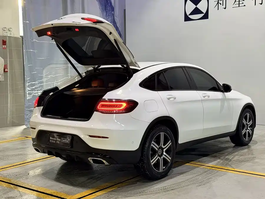 Mercedes-Benz GLC Coupe 2022 Бензин
