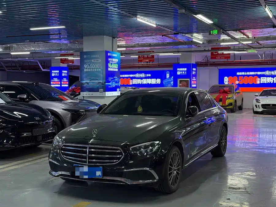 Mercedes-Benz E-Class 2022 Бензин