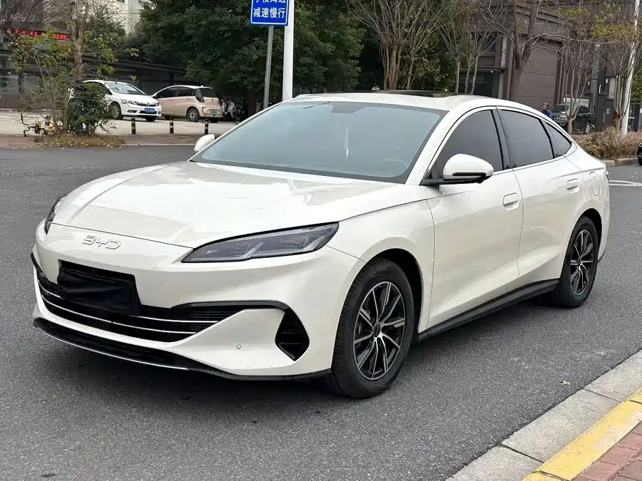 BYD Seal 06 EV 2025 Подключаемый гибрид