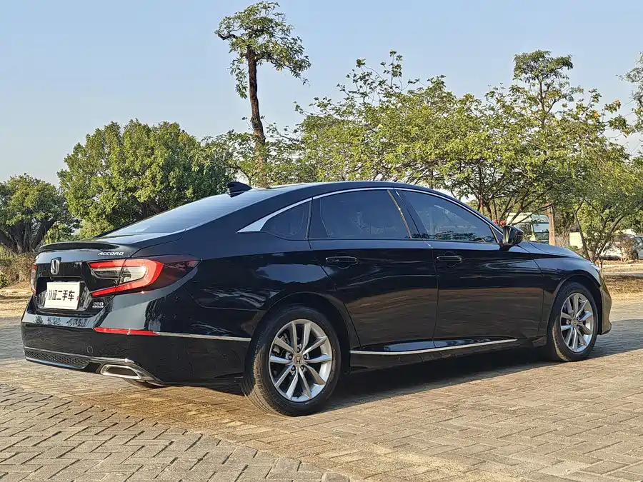 Honda Accord 2021 Бензин