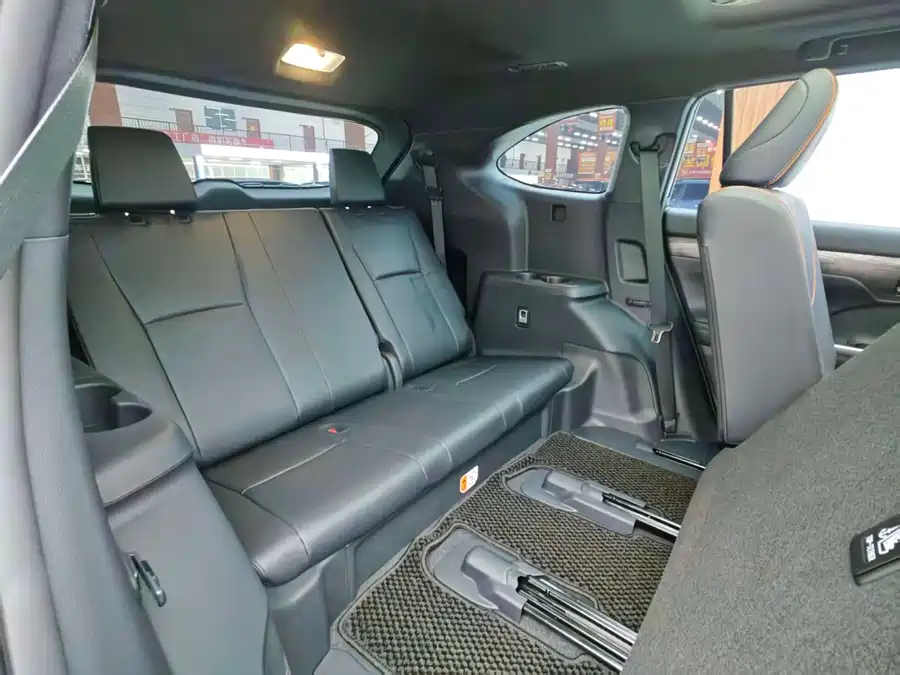 Toyota Crown Kluger 2025 Гибрид