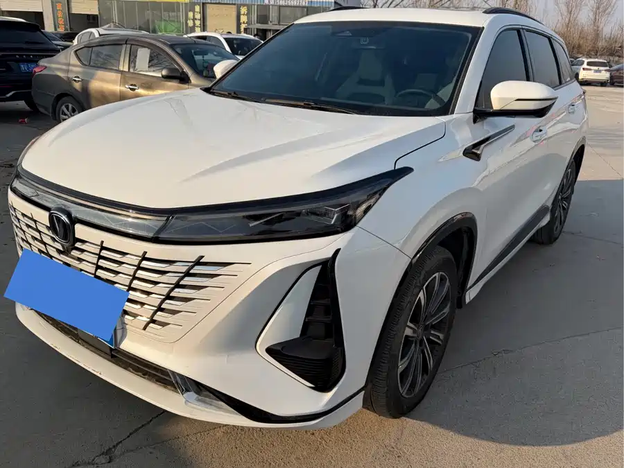 Changan CS75PLUS 2023 Бензин