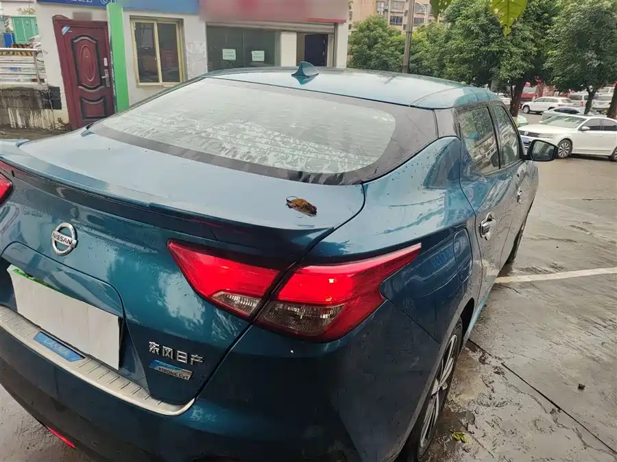 Nissan Bluebird 2019 Бензин