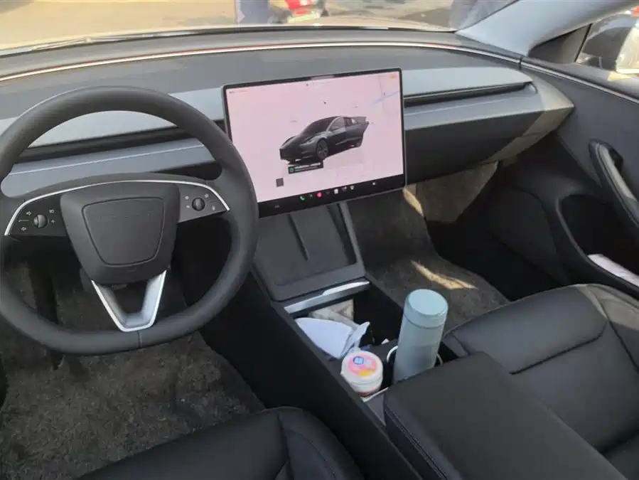 Tesla Model 3 2025 Электрический