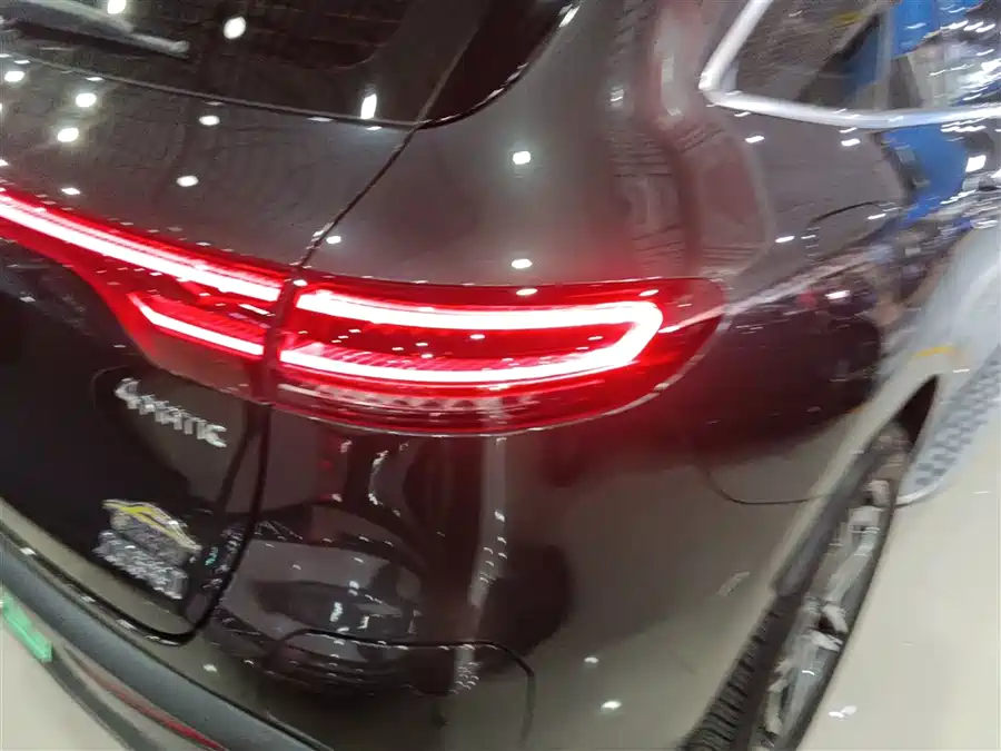 Mercedes-Benz EQC 2021 Электрический