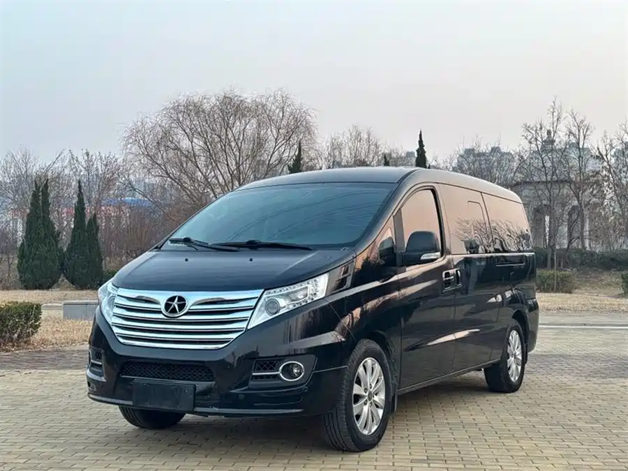 JAC RefineM5 2017 Бензин