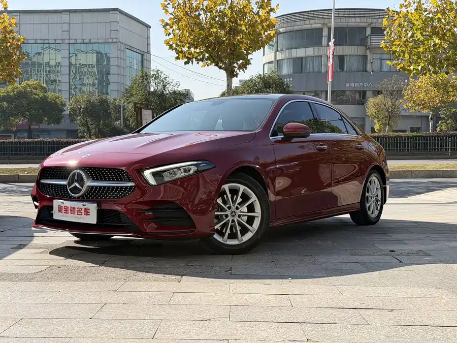 Mercedes-Benz A-Class 2021 Бензин