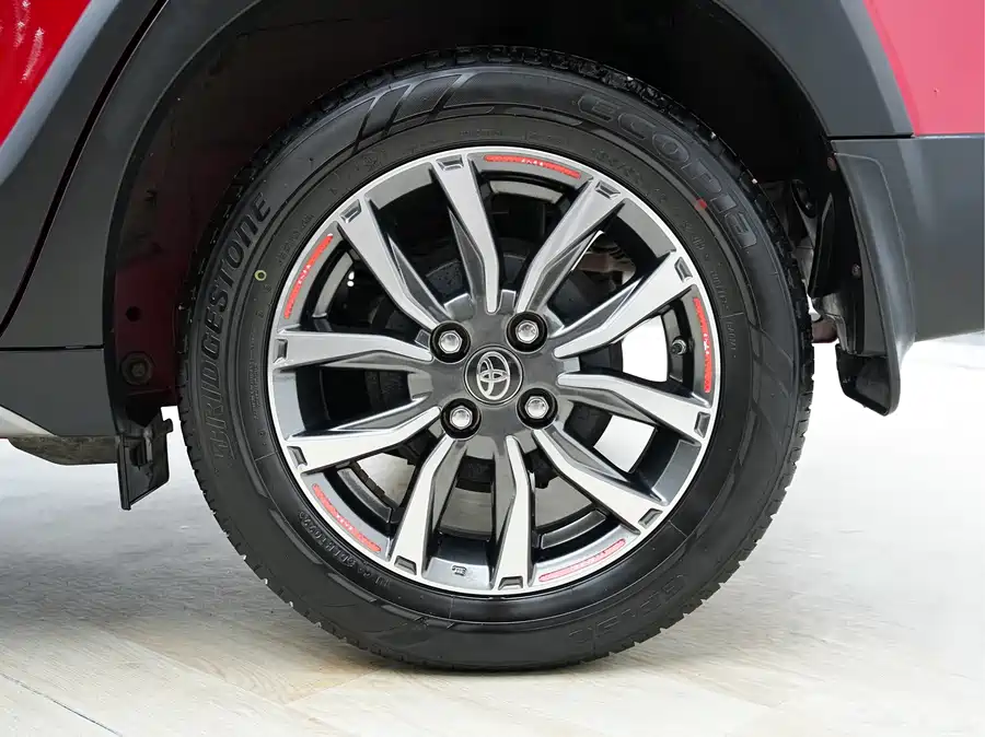 Toyota YARiS L 2022 Бензин