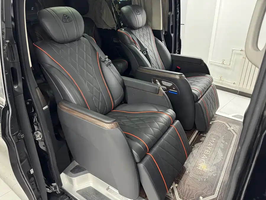 Mercedes-Benz V-Class 2021 Бензин