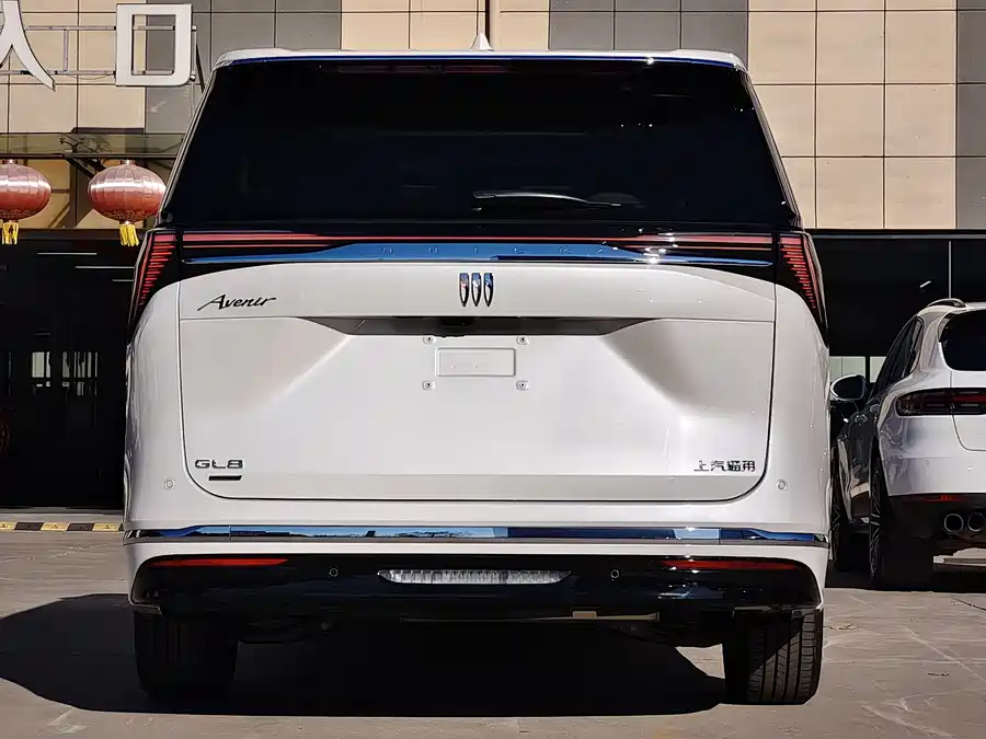 Buick GL8 2026 Подключаемый гибрид