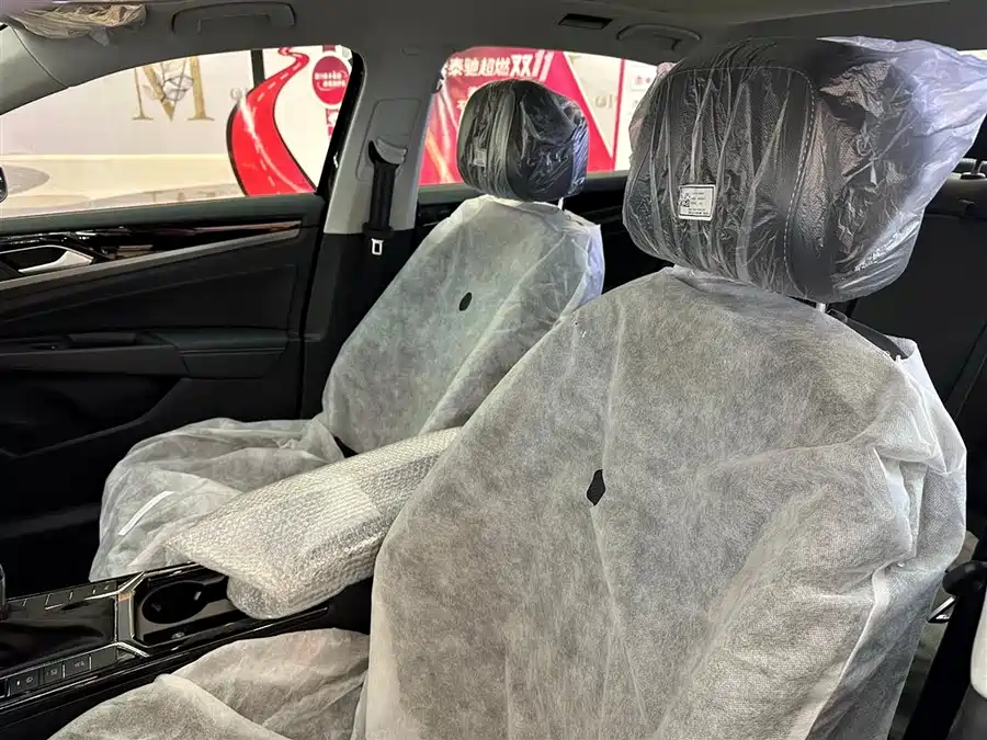 Volkswagen Passat 2025 Бензин