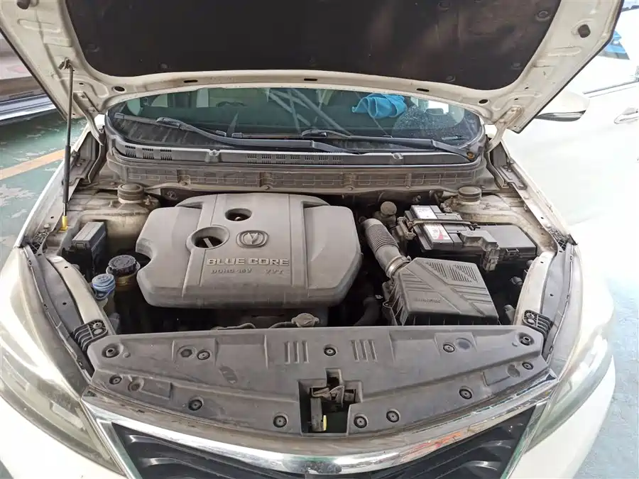 Changan Alsvin V7 2016 Бензин