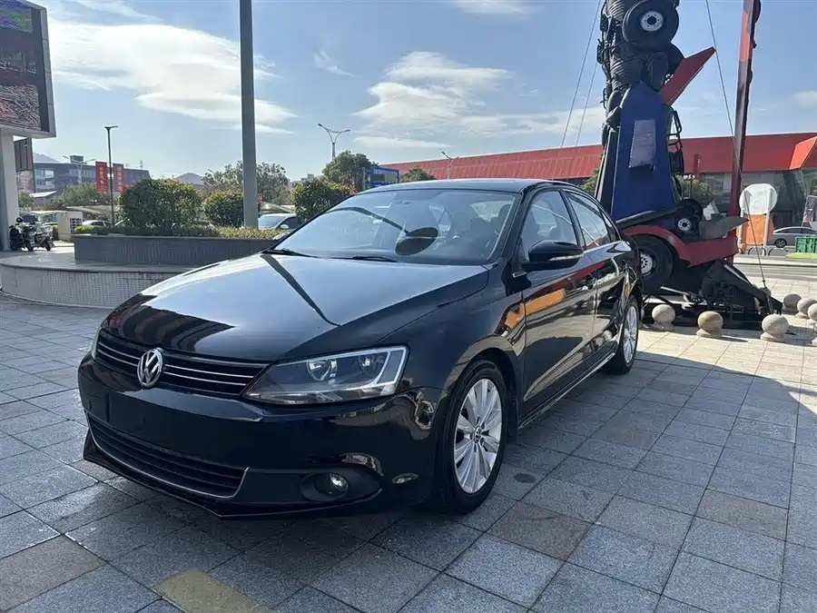 Volkswagen Sagitar 2014 Бензин