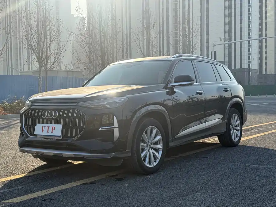 Audi Q6 2025 Бензин