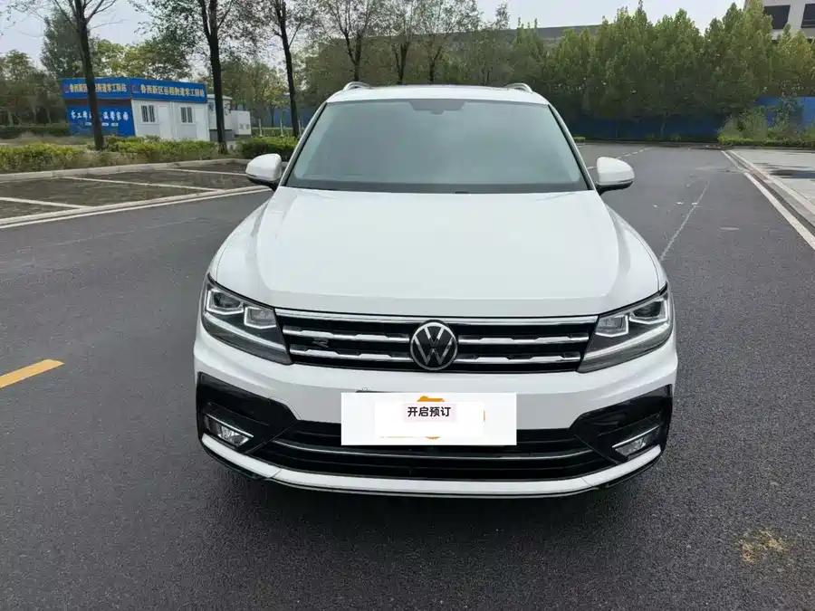 Volkswagen Tiguan L 2021 Бензин