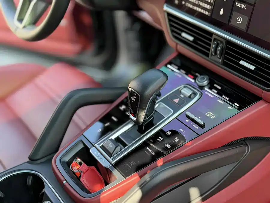 Porsche Cayenne 2021 Бензин