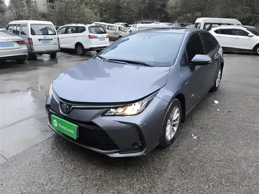Toyota Corolla 2022 Гибрид