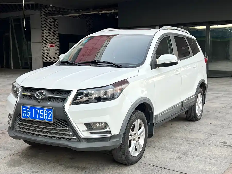 BAIC Huansu S3 2018 Бензин