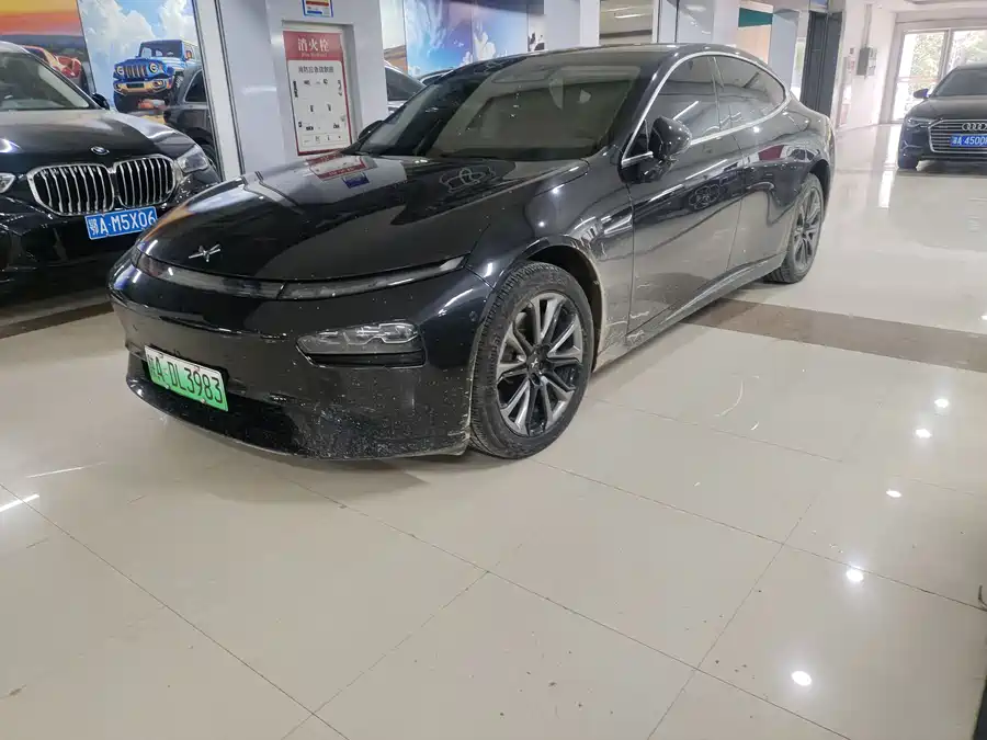 Xpeng P7 2022 Электрический