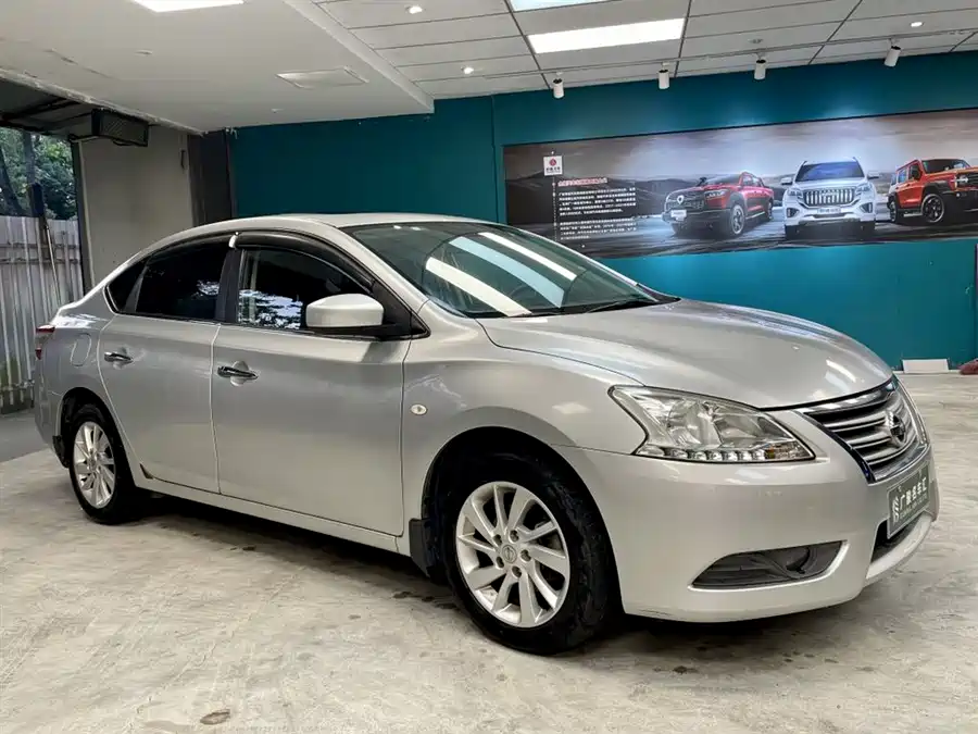 Nissan Sylphy 2014 Бензин