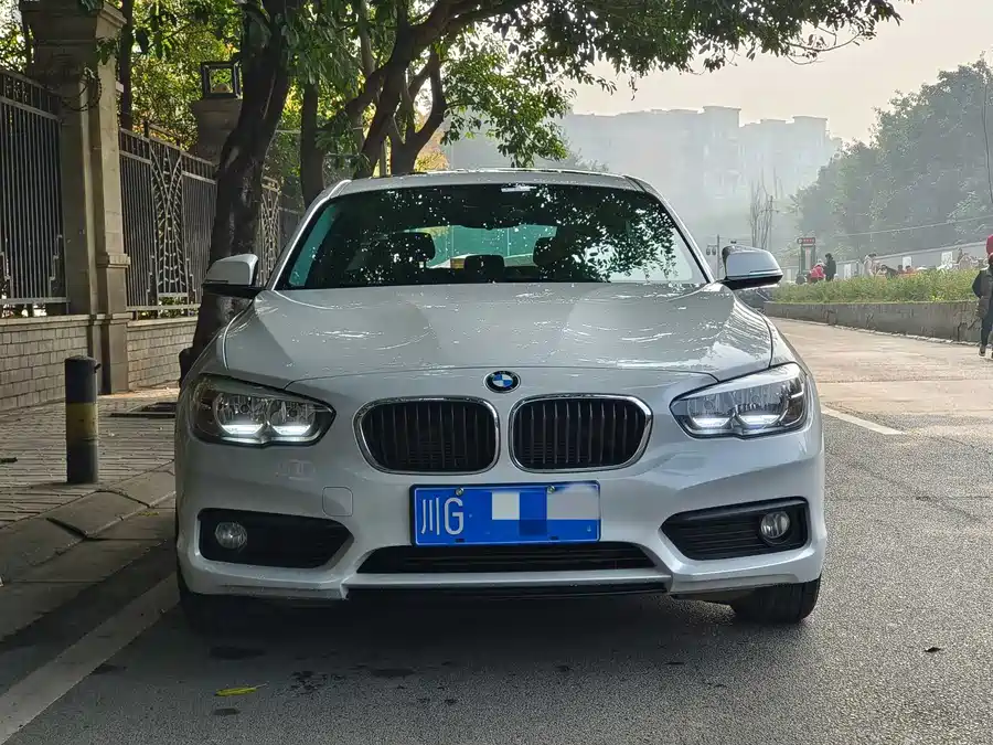 BMW 1 Series 2017 Бензин