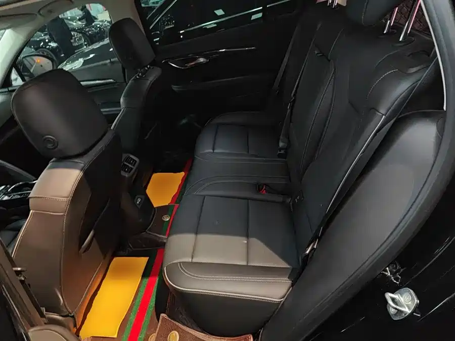 Buick Envision Plus 2023 Гибрид