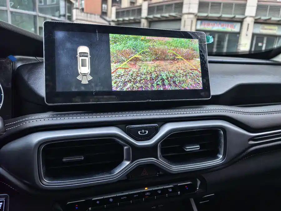 Geely Okavango 2021 Бензин