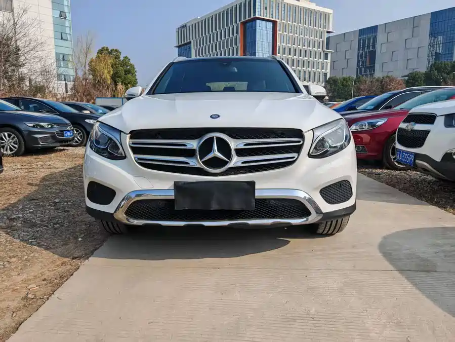 Mercedes-Benz GLC 2016 Бензин