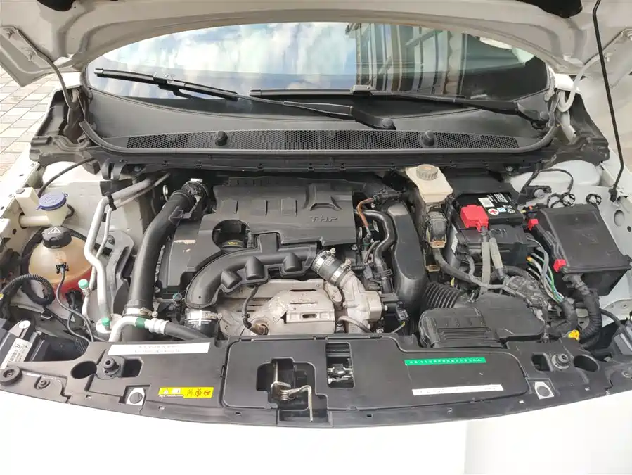 Peugeot 408 2017 Бензин